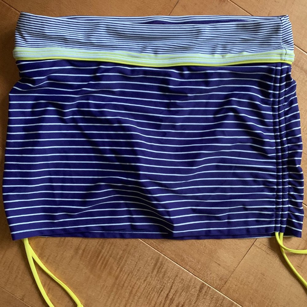 Athleta Capitola Scrunch swim skirt S blue/white